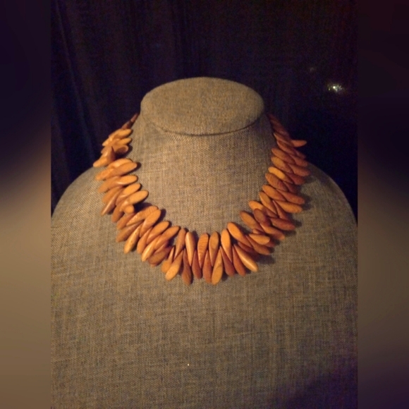 Cida's - Handmade Necklace - Picture 3 of 9